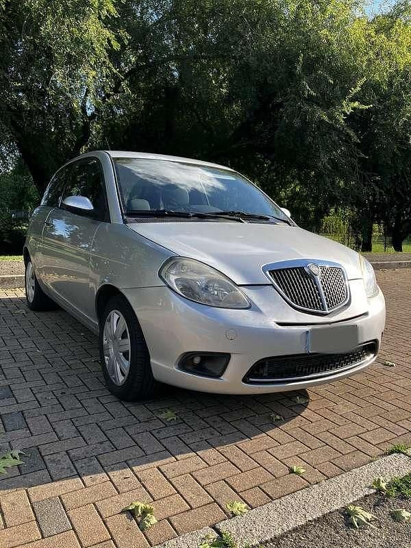 Usata 2008 Lancia Ypsilon Due volumi | 3000 € (Molto cara) - Immagine 1/4