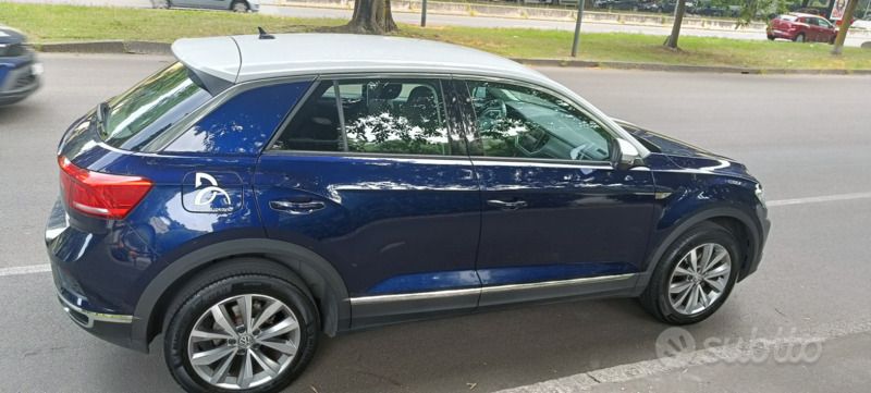 Usata VW T-Roc 116 CV (85 kW) 2020 Blu SUV