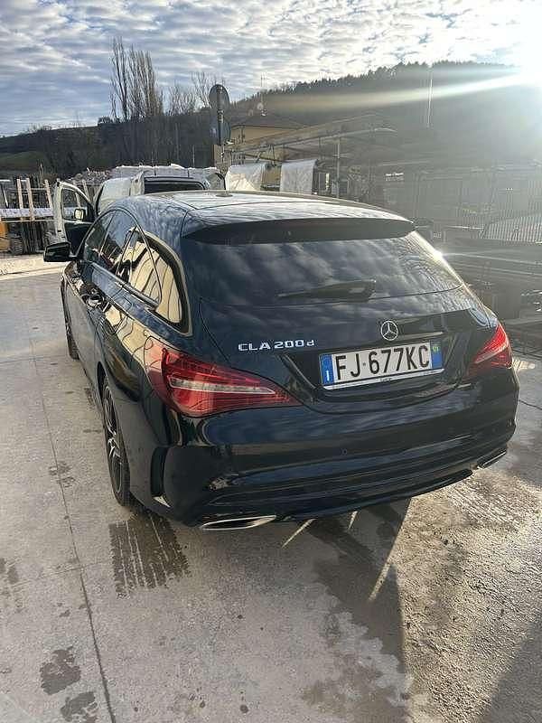 Usata Mercedes CLA200 Shooting Brake Premium 136 CV (100 kW) 2017 Station wagon