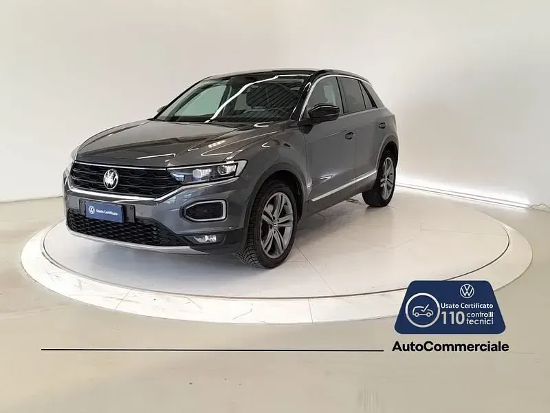Usata VW T-Roc Advance 150 CV (110 kW) 2022 Grigio scuro SUV