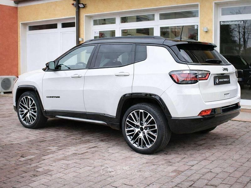 Usata Jeep Compass Summit 131 CV (96 kW) 2025 Nero SUV