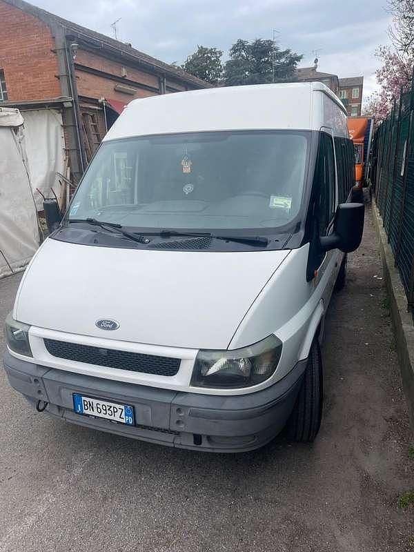 Usata Ford Transit 76 CV (55 kW) 2000 Bianco Furgone
