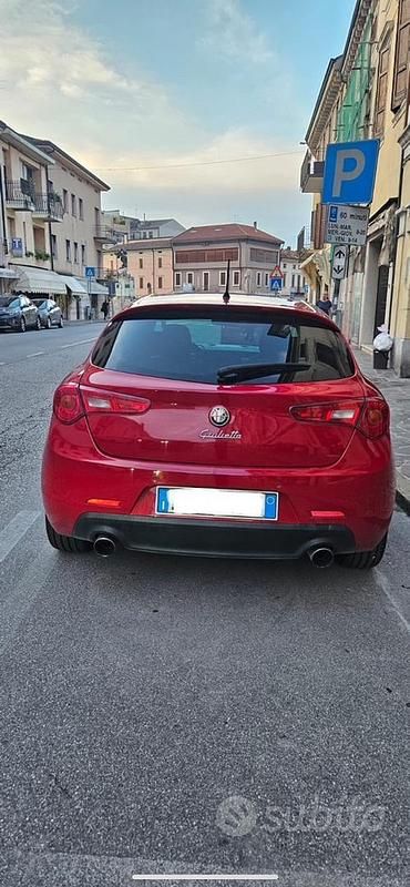 Usata Alfa Romeo Giulietta 2012 Utilitaria
