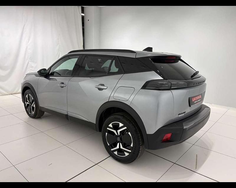 Usata Peugeot 2008 Allure 101 CV (74 kW) 2025 Grigio artense metallizzato SUV