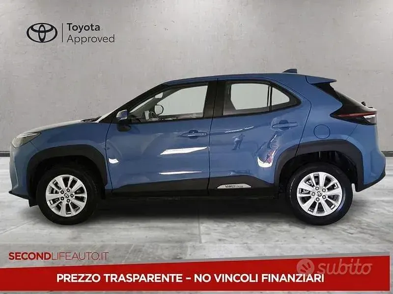 Begagnad Toyota Yaris Cross Active 92 HK (67 kW) 2022 Blå SUV
