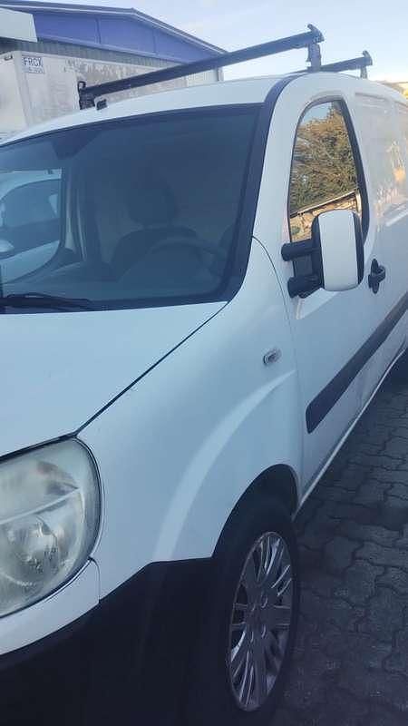 Usata Fiat Doblò Active 85 CV (62 kW) 2008 Bianco Monovolume
