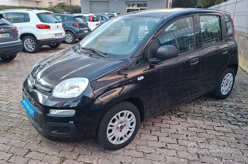 Usata Fiat Panda Easy 69 CV (50 kW) 2020 Nero Utilitaria