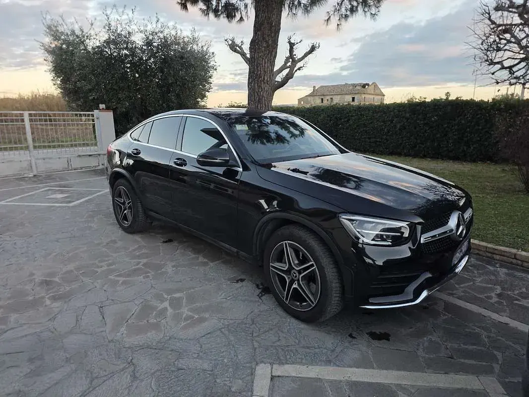 Usata Mercedes GLC200 Premium Plus 163 CV (119 kW) 2019 Nero SUV