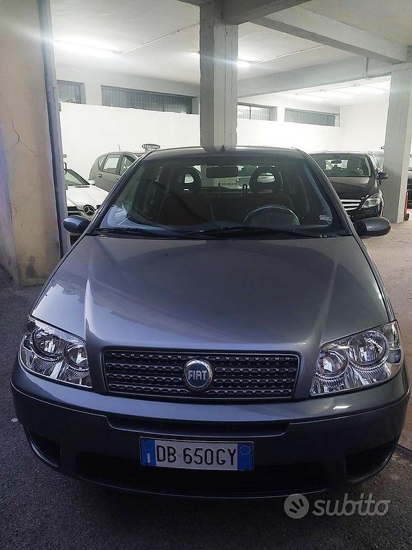Usata Fiat Punto Dynamic 59 CV (43 kW) 2006 Grigio Utilitaria