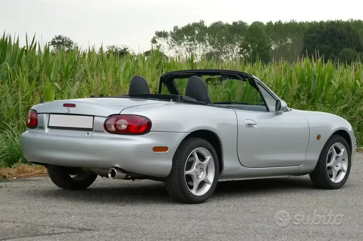 Usata Mazda MX5 110 CV (80 kW) 2005 Cabrio