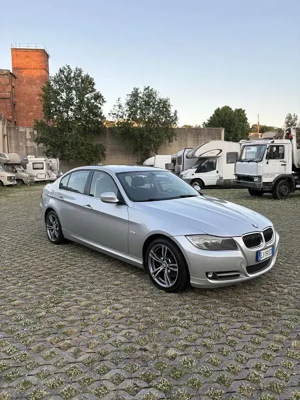Usata BMW 320 M Sport 184 CV (135 kW) 2011 Argento Berlina