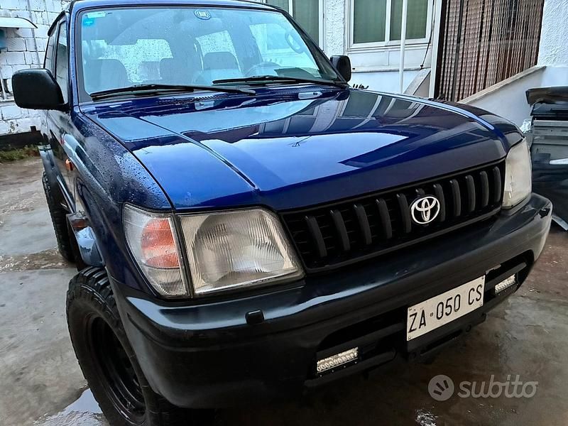 Usata Toyota Land Cruiser 125 CV (91 kW) 1999 Blu SUV