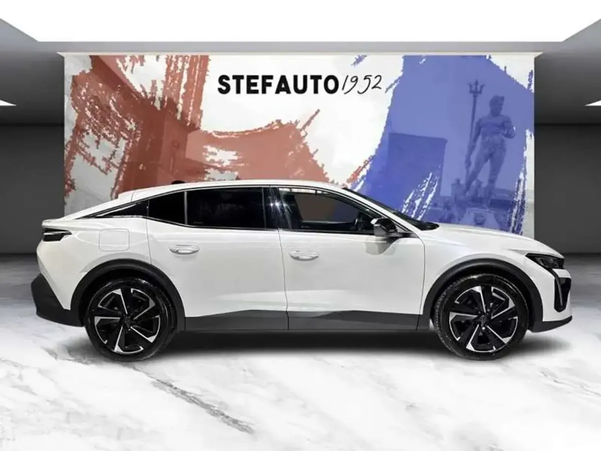 Usata Peugeot 408 Allure 131 CV (96 kW) 2023 Bianco SUV