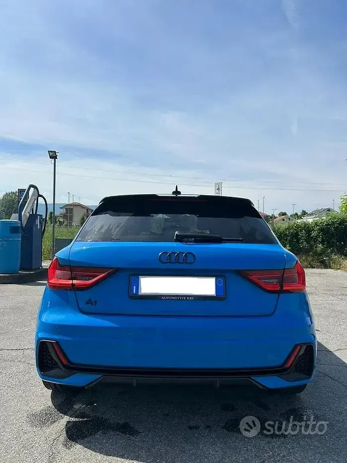 Usata Audi A1 Comfort 150 CV (110 kW) 2022 Blu SUV