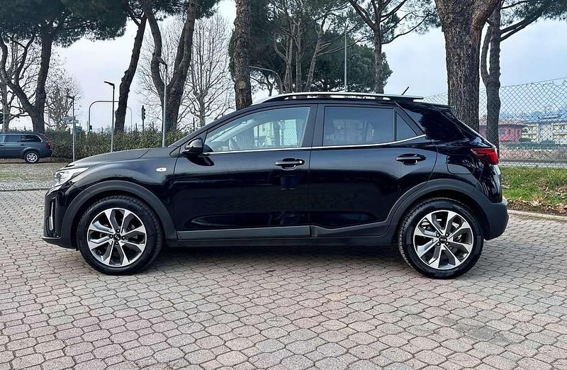 Usata Kia Stonic Style 101 CV (74 kW) 2021 Nero SUV