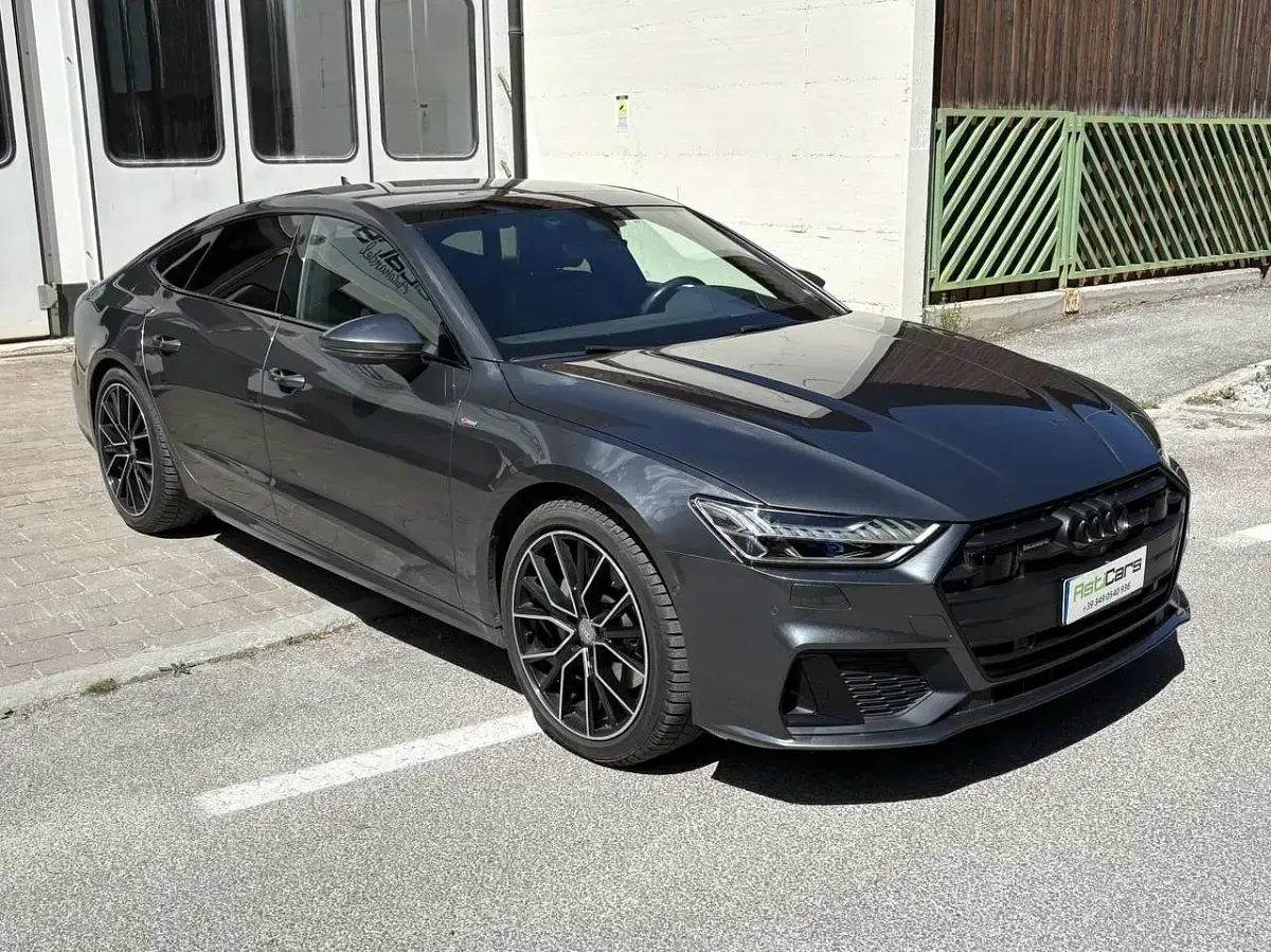 Usata Audi A7 Sportback S-Line 286 CV (210 kW) 2018 Daytonagrau perleffekt Utilitaria