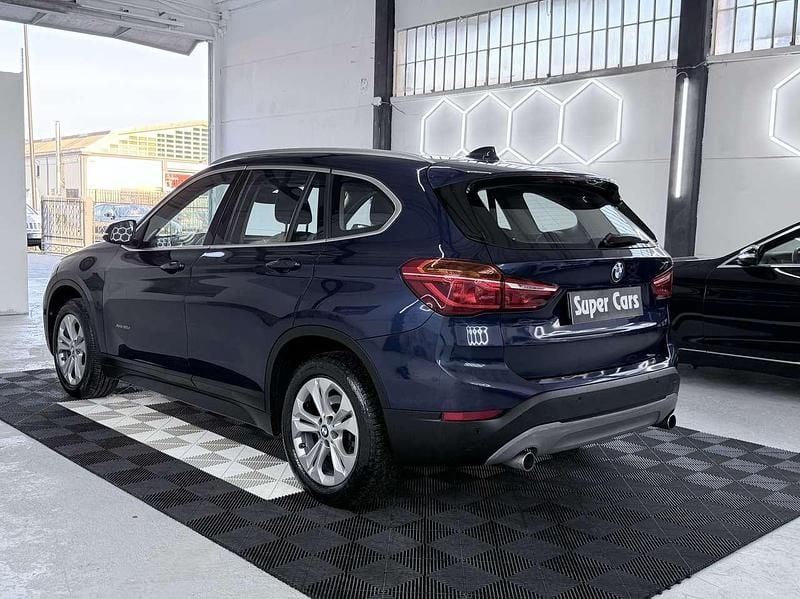 Begagnad BMW X1 xLine 190 HK (139 kW) 2016 Blå SUV
