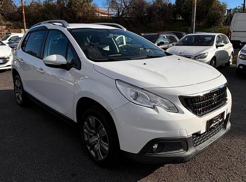 Usata Peugeot 2008 Allure 99 CV (72 kW) 2017 Bianco SUV