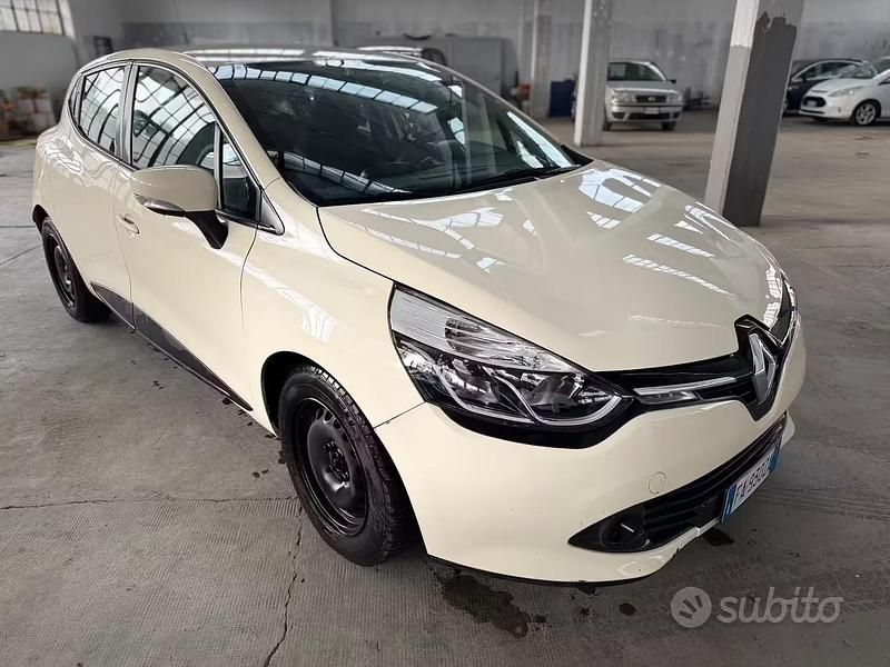 Usata Renault Clio IV 90 CV (66 kW) 2015 Berlina