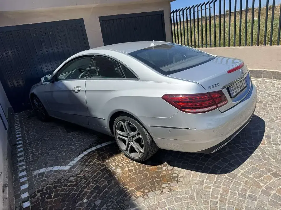 Usata Mercedes E220 170 CV (125 kW) 2015 Coupé