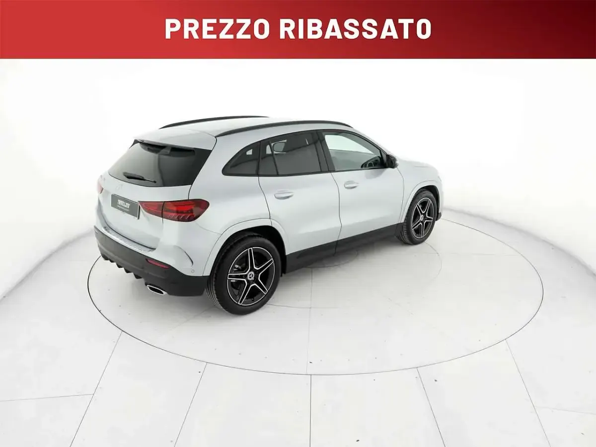 Usata Mercedes GLA200 Advanced Plus 150 CV (110 kW) 2024 Argento SUV