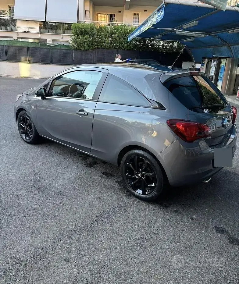Usata Opel Corsa 90 CV (66 kW) 2016 Grigio Utilitaria