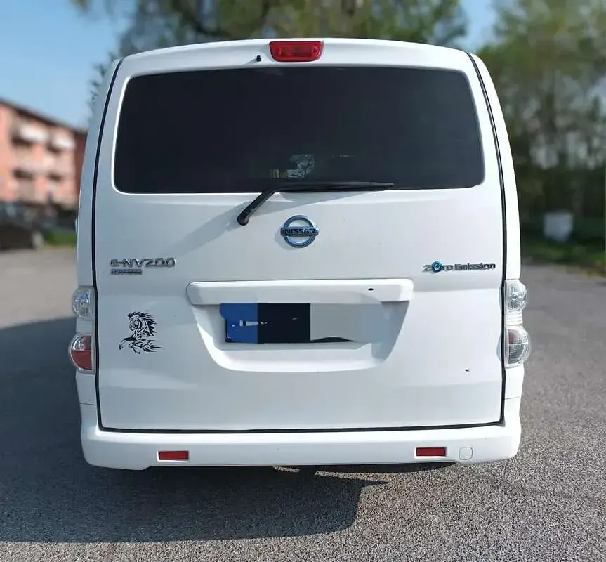 Usata Nissan e-NV200 80 kW (109 CV) 2021 Bianco Monovolume