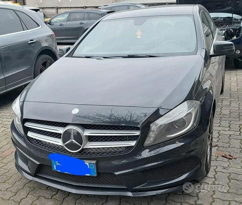 Usata Mercedes A180 Premium 109 CV (80 kW) 2015 Nero Berlina