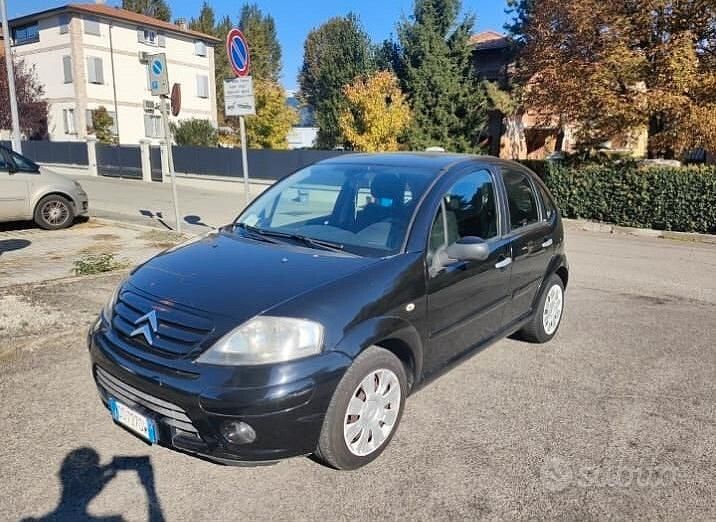 Nero Usata 2009 Citroën C3 Due volumi | 1990 € (Buon prezzo) - Immagine 1/4