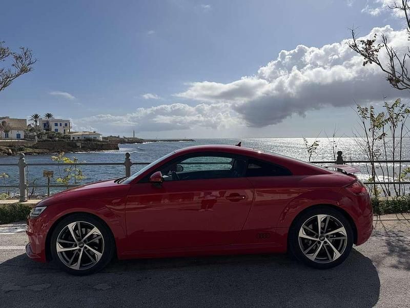 Usata Audi TT Ambiente 230 CV (169 kW) 2015 Rosso Coupé