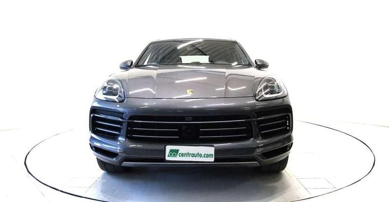 Usata Porsche Cayenne 462 CV (339 kW) 2019 Grigio SUV