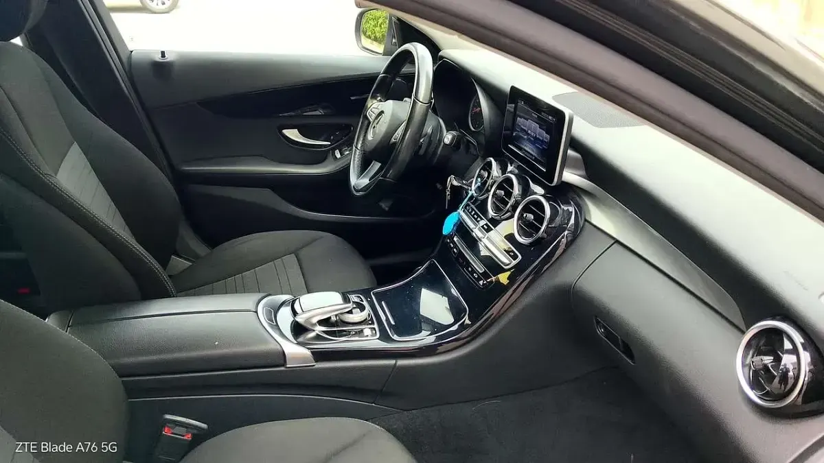 Usata Mercedes C180 Business 116 CV (85 kW) 2017 Nero Berlina