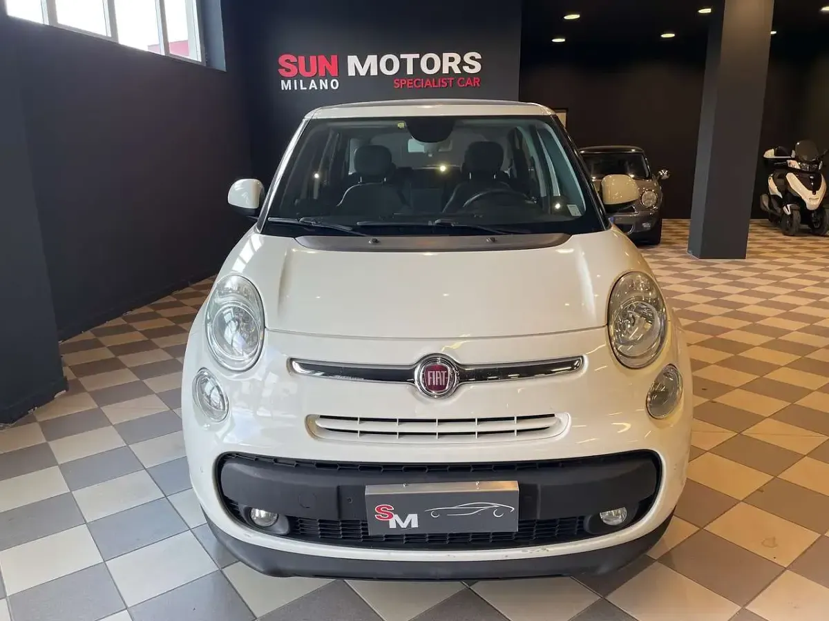 Usata Fiat 500L Lounge 80 CV (58 kW) 2015 Bianco Monovolume