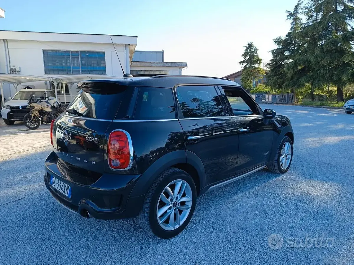 Usata Mini Cooper S Countryman 190 CV (139 kW) 2016 Nero SUV