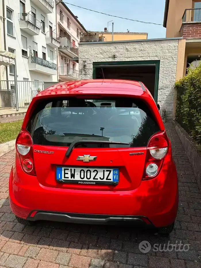 Usata Chevrolet Spark 68 CV (50 kW) 2014 Rosso Utilitaria