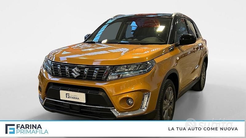 Giallo tetto nero Usata 2022 Suzuki Vitara SUV | 15.900 € (Super prezzo) - Immagine 1/4