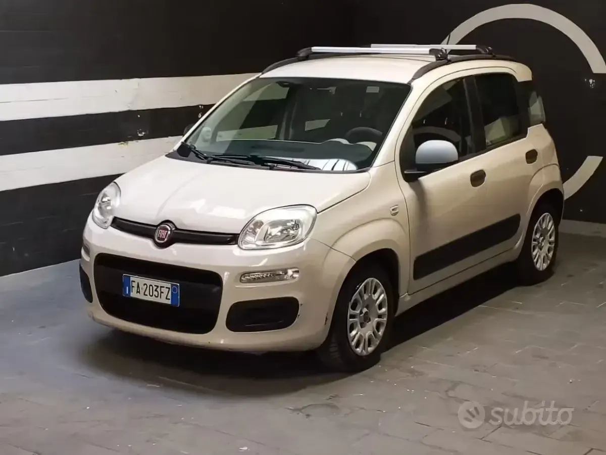 Usata Fiat Panda Lounge 75 CV (55 kW) 2015 Beige Utilitaria
