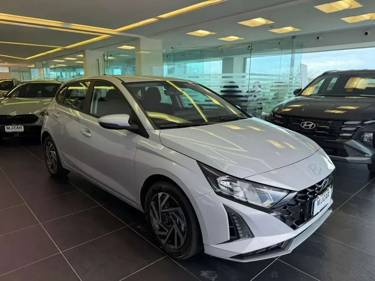 Nuova Hyundai i20 90 CV (66 kW) 2026 Grigio Utilitaria