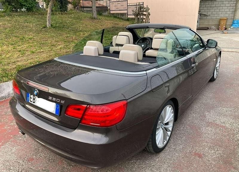 Usata BMW 330 Cabriolet M Sport 245 CV (180 kW) 2009 Cabrio
