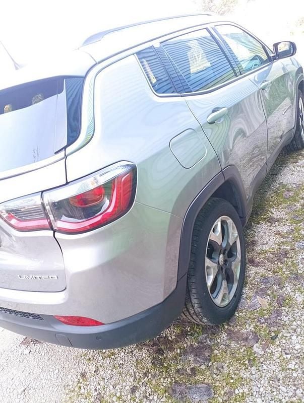 Usata Jeep Compass Limited 136 CV (100 kW) 2017 Grigio SUV