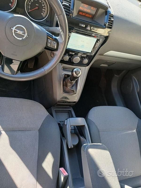 Usata Opel Zafira 150 CV (110 kW) 2014 Monovolume