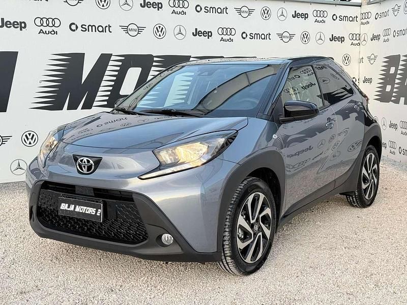 Nuova Toyota Aygo X Edition 72 CV (52 kW) 2025 Grigio SUV