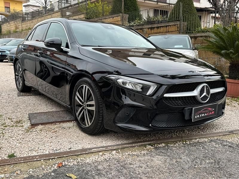 Usata Mercedes A180 Executive 116 CV (85 kW) 2021 Nero Berlina