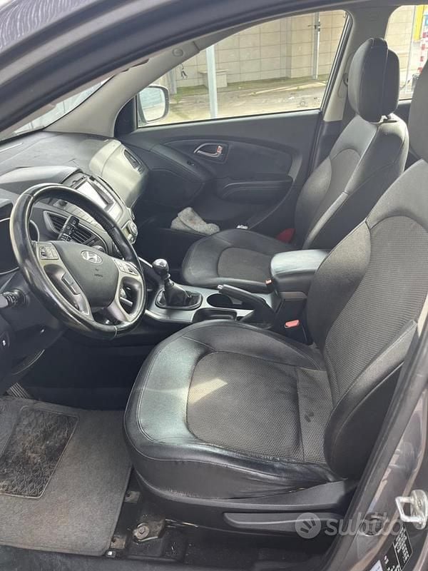 Usata Hyundai ix35 Comfort 116 CV (85 kW) 2014 Grigio SUV