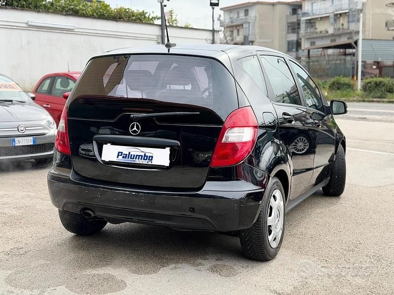 Usata Mercedes A160 Elegance 95 CV (69 kW) 2010 Nero Berlina
