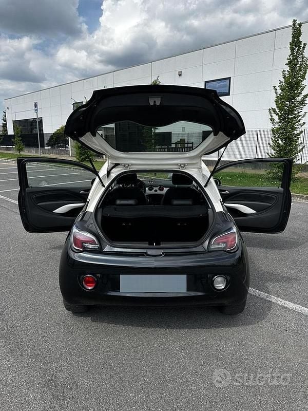 Usata Opel Adam Glam 87 CV (63 kW) 2013 Nero Utilitaria