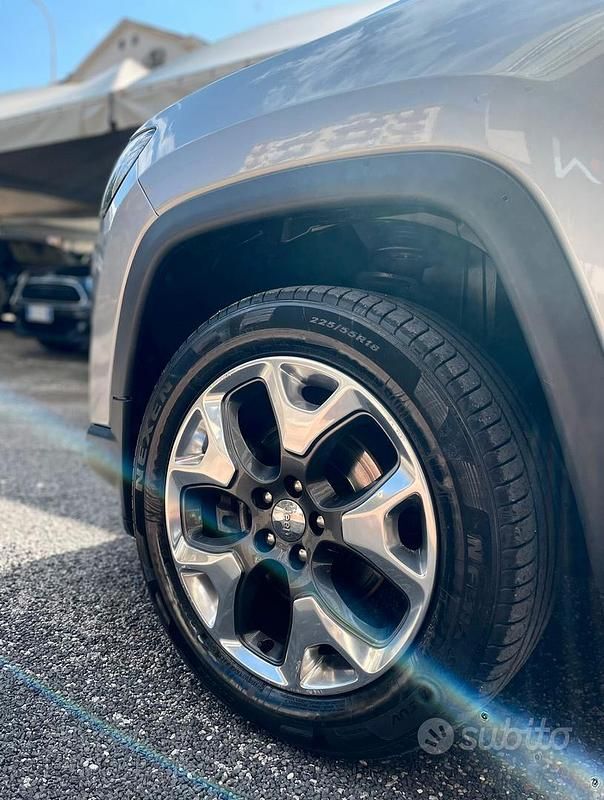 Usata Jeep Compass Limited 140 CV (102 kW) 2020 Grigio SUV