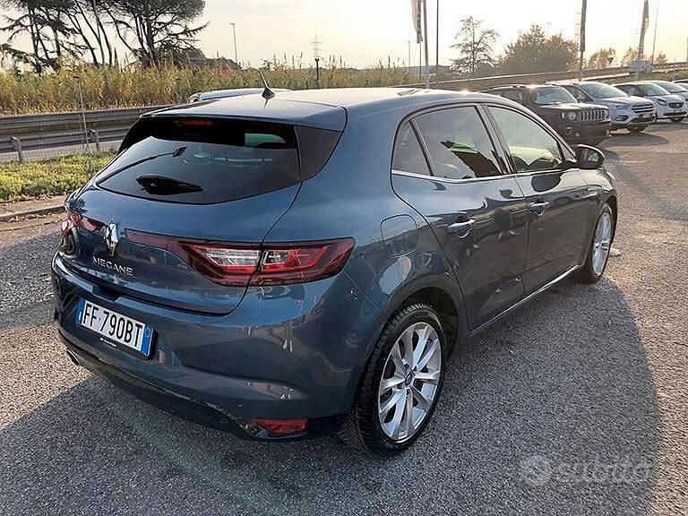 Usata Renault Mégane IV Intens 110 CV (80 kW) 2016 Blu Berlina