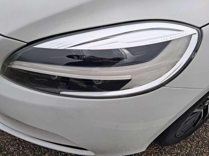 Usata Volvo V40 Business Edition 120 CV (88 kW) 2019 Berlina