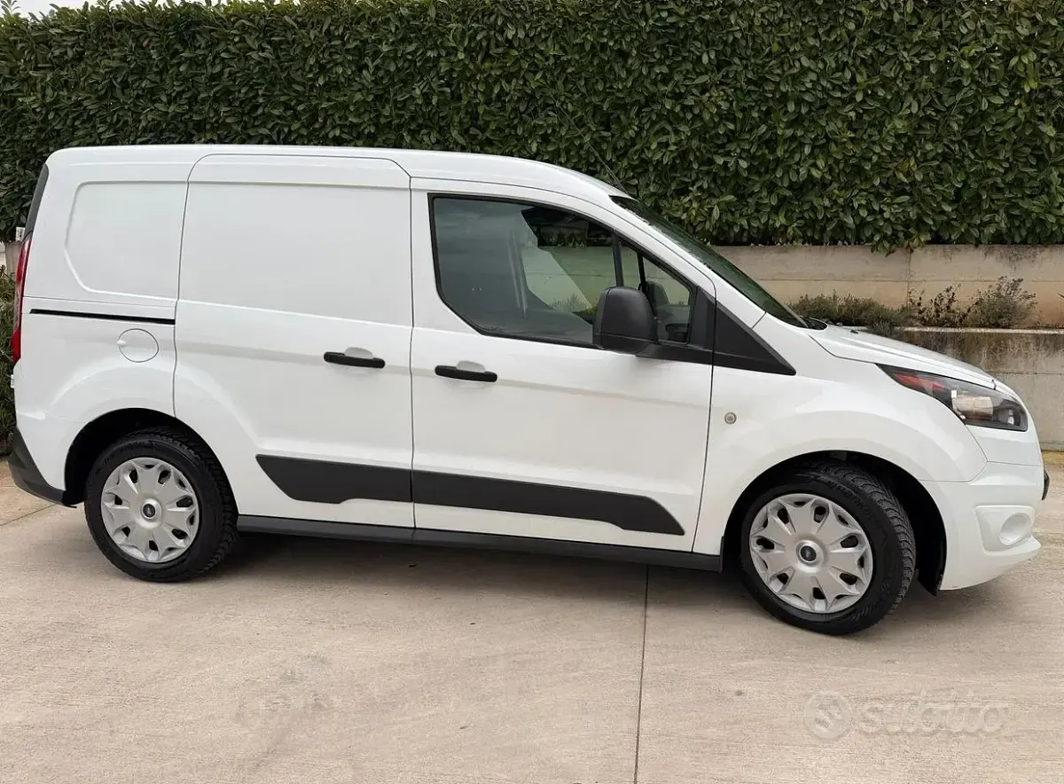 Occasion Ford Transit Connect 101 ch (74 kW) 2017 Blanc Monospace